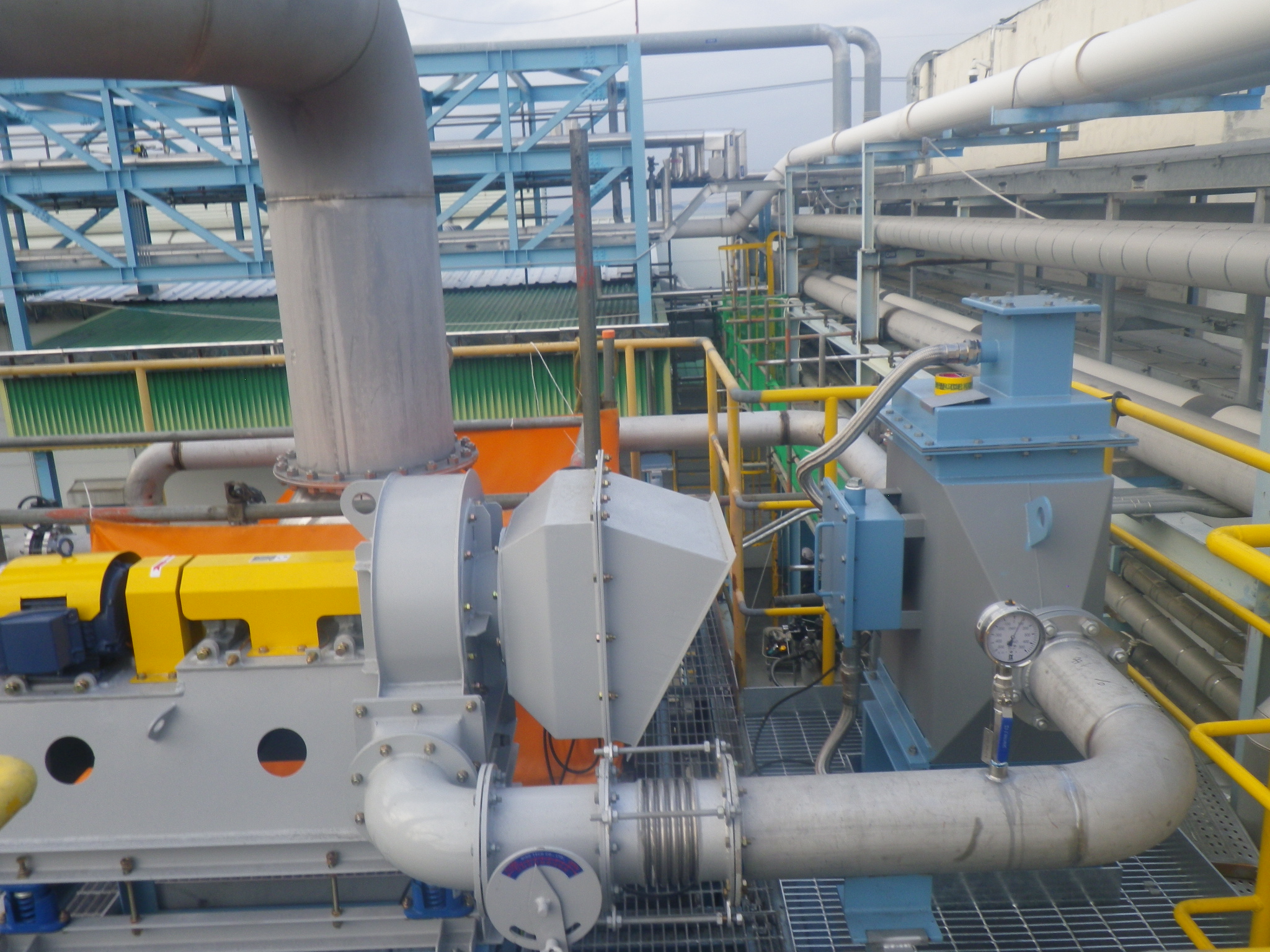 OCI 군산공장 백연 저감용 전기 집진기 Seal Air System 구축 공사